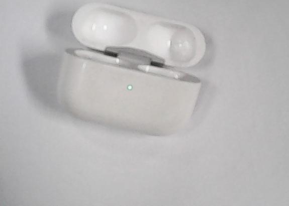 이어폰 없는 에어팟 케이스