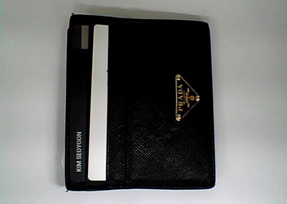 프라다 카드지갑