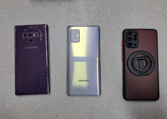 파우치, 삼성 핸드폰 3개