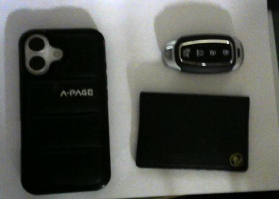 아이폰, 카드지갑, 차량키